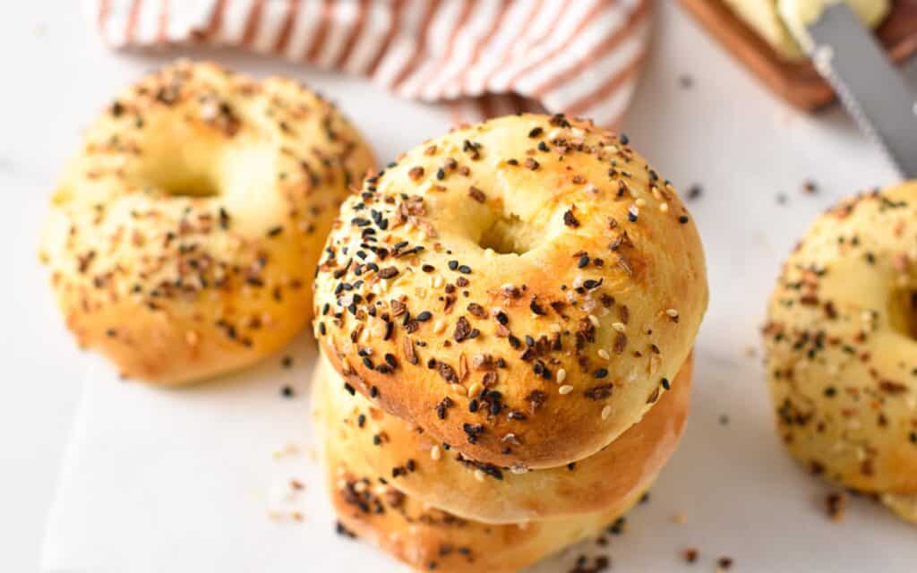 These 3 ingredient bagels is the most easy bagel recipe, no boiling needed and with a delicious chewy, soft texture. Plus, they are also high-protein and healthy for you made with only 3 simple wholesome ingredients.