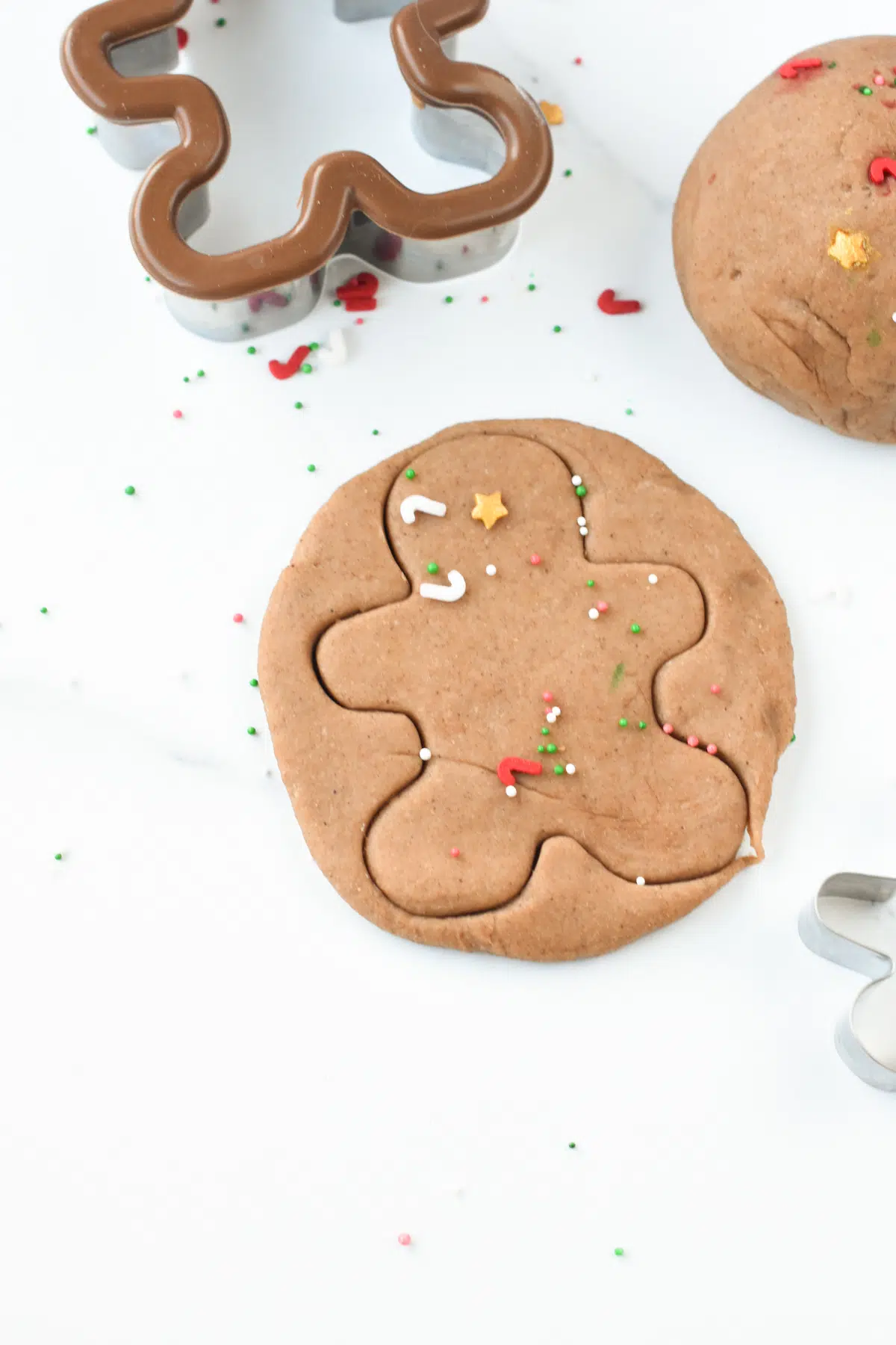 Gingerbread playdough recipe