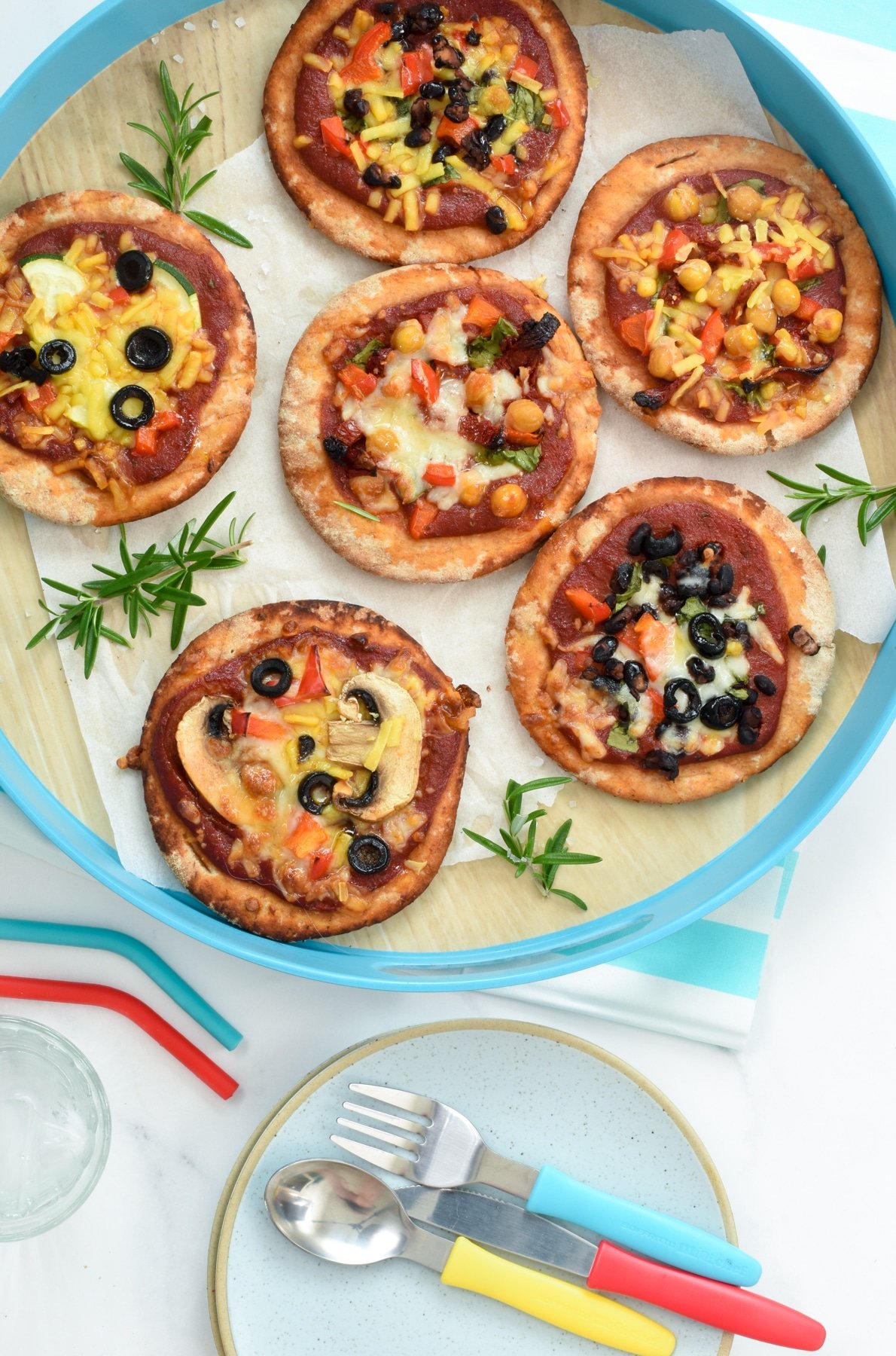 Kid's Make & Take Pita Pizzas Recipe