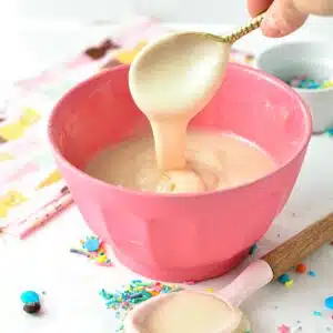 This Royal Icing Without Meringue Powder is the most easy royal icing recipe and perfect for those with egg allergy. Plus, this icing recipe is also dairy-free, and gluten-free so you can use this to ice any cookies or cake  recipes.