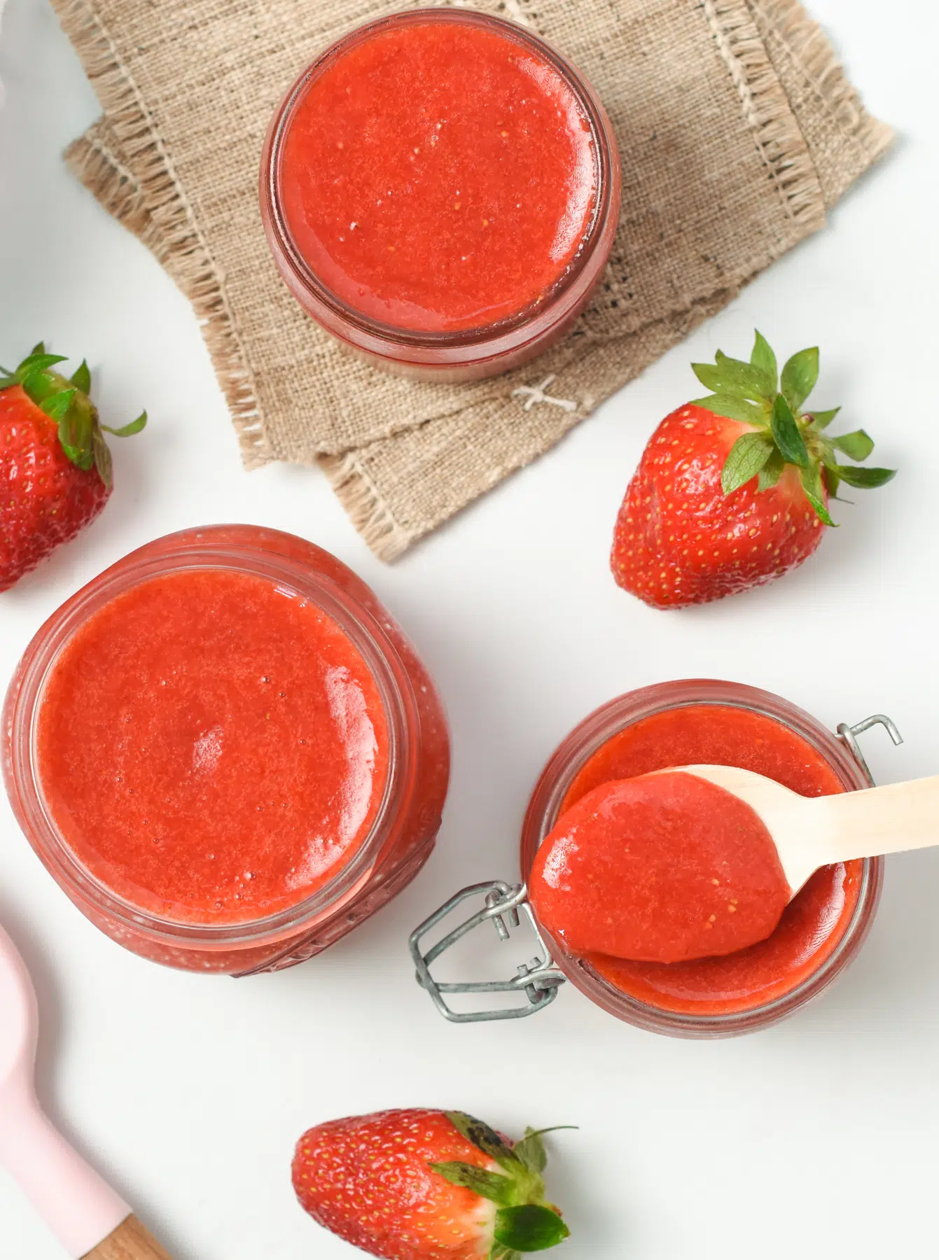 Strawberry Puree for cakes