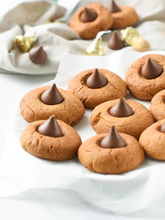 Peanut Butter Blossoms (4 Ingredients)