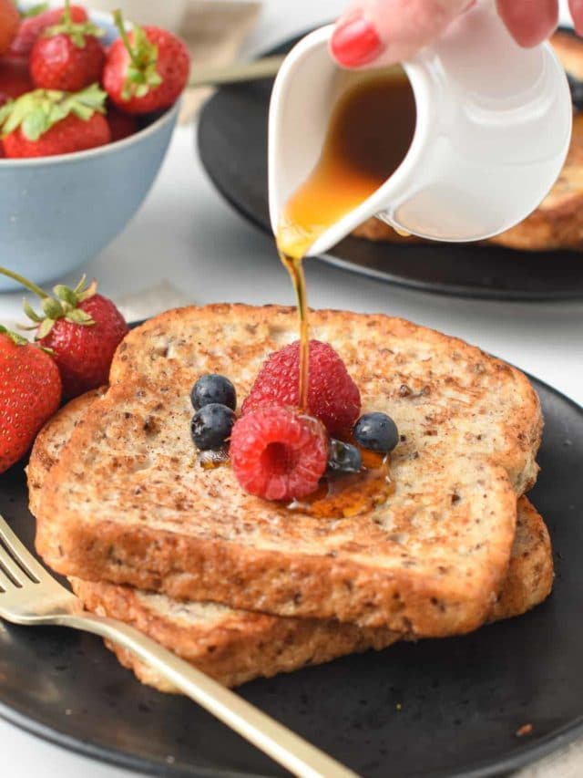 Egg-White French Toasts: Why Removing The Yolk Is Such A Big Deal