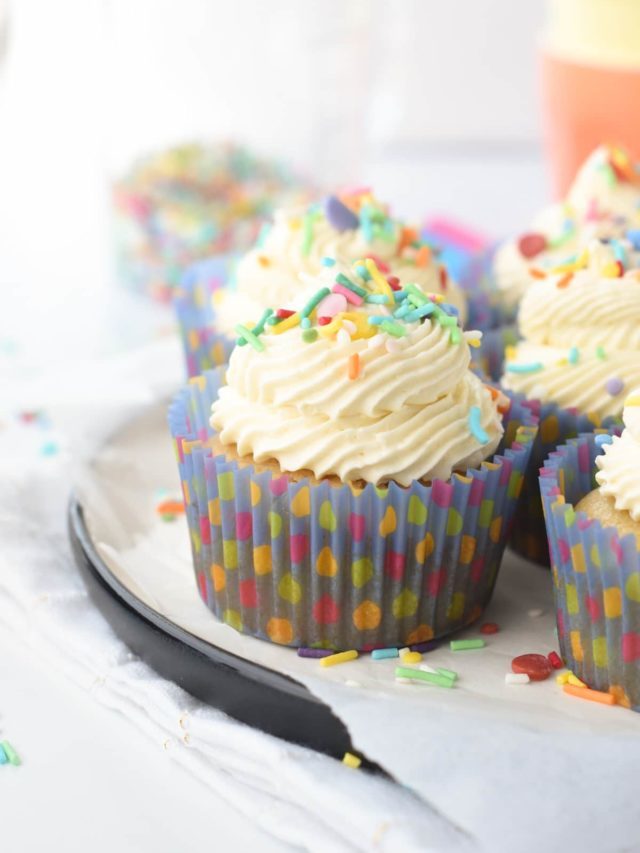Healthy Vanilla Cupcakes